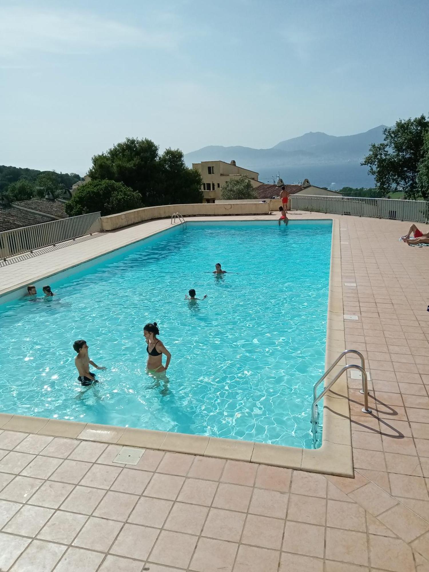 Appart 5 Personnes A Porticcio Avec 2 Piscines Materiel Enfant ,Bebe Clim Zewnętrze zdjęcie